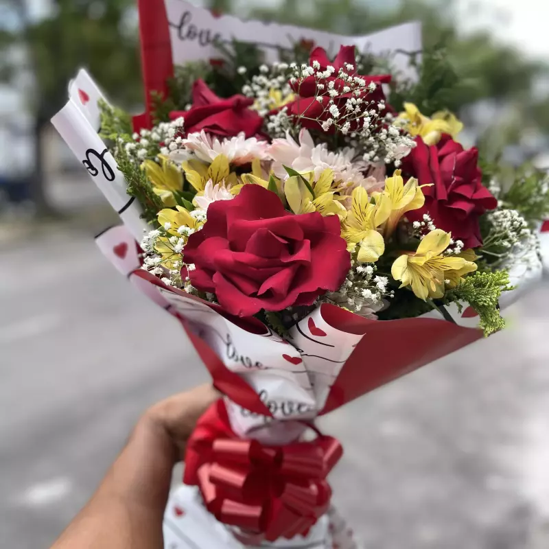 Buquê tradicional 6 Rosas