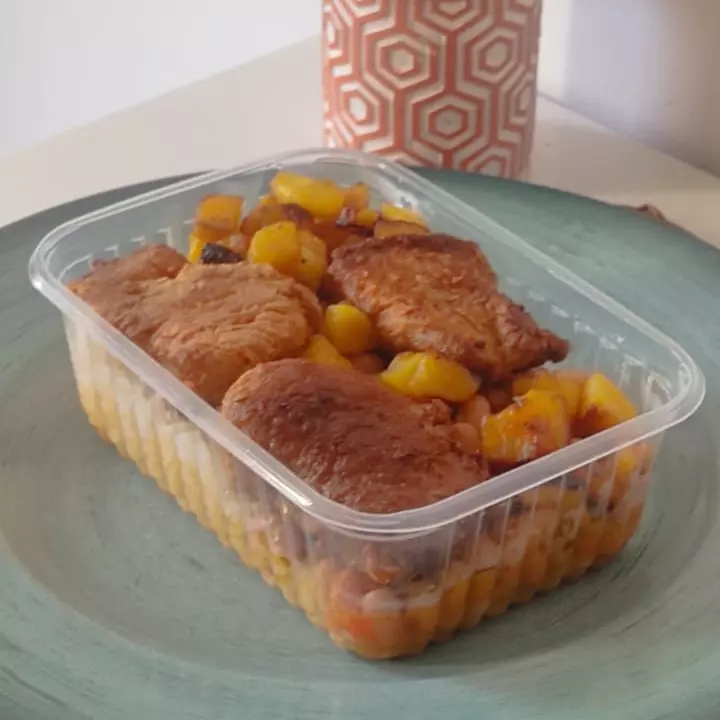 Suíno com arroz e feijão(copy)