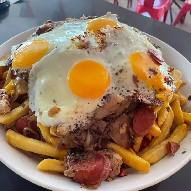 4 Personas Todas las C.