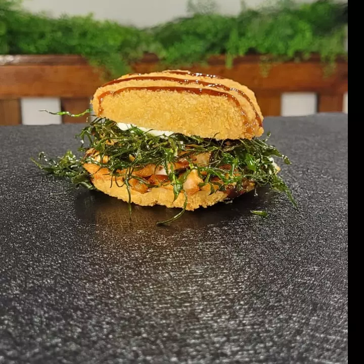 Sushi Burger Salmão Crú