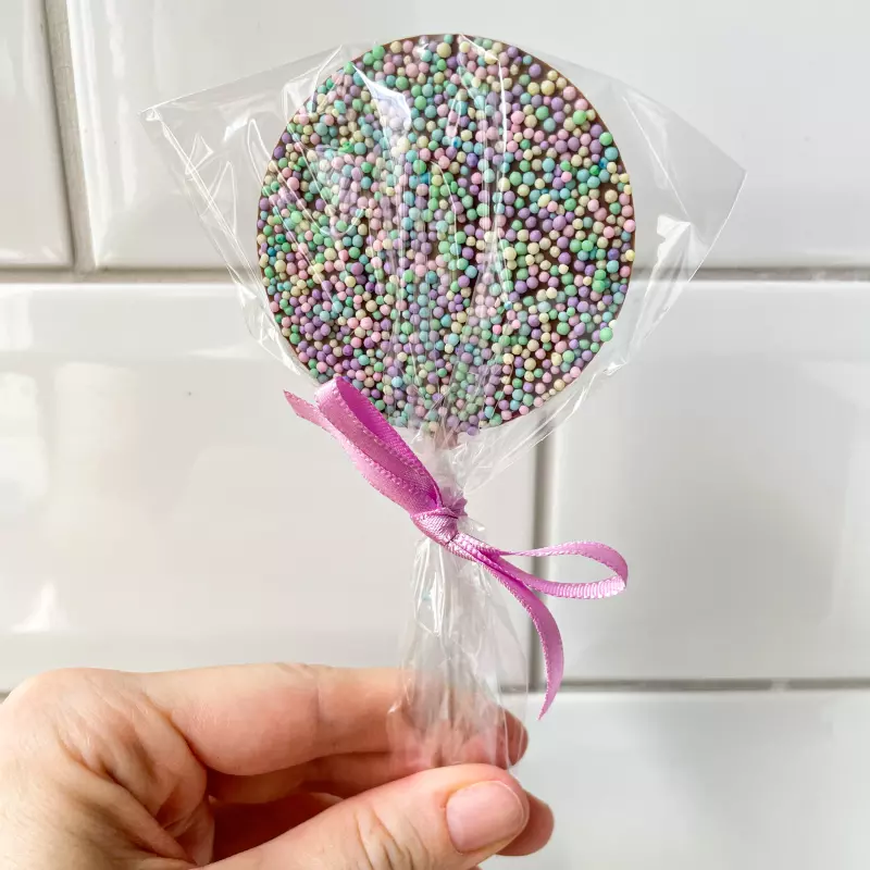 Pirulito de Chocolate Dragê