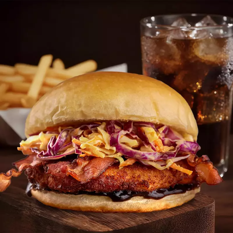 Bob Tonkatsu + Batata + Bebida