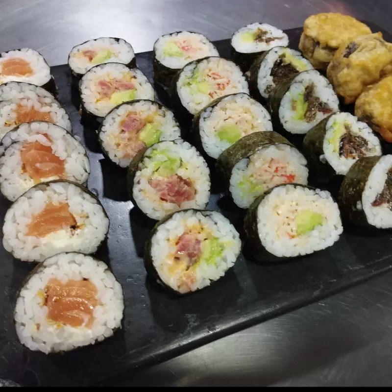 COMBO DE MAKIS