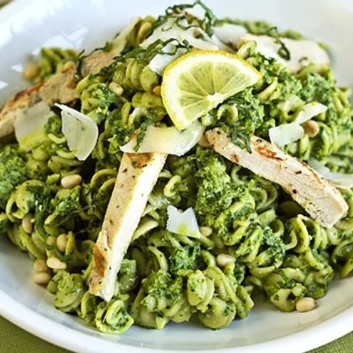 Macarrão ao Pesto de Manjericão G