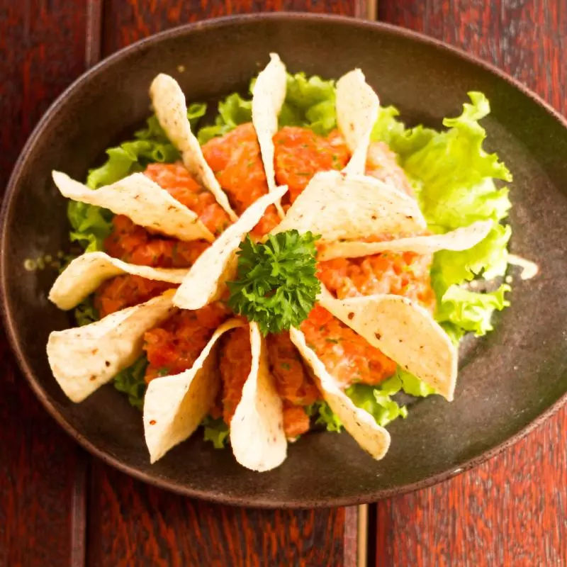 Nachos de salmão