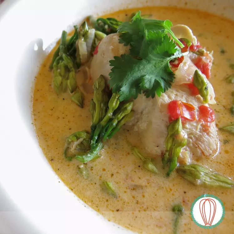 Martes 30 Sep - Pollo crema loroco
