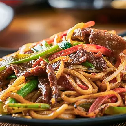 Espaguete na Chapa de Carne