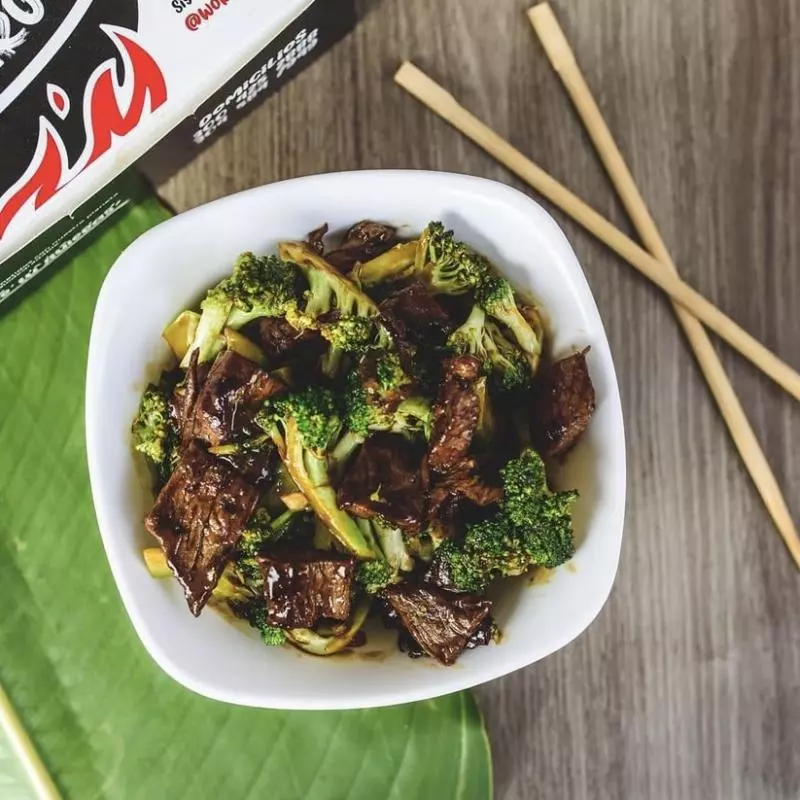 Lomito Brócoli en salsa de Ostras