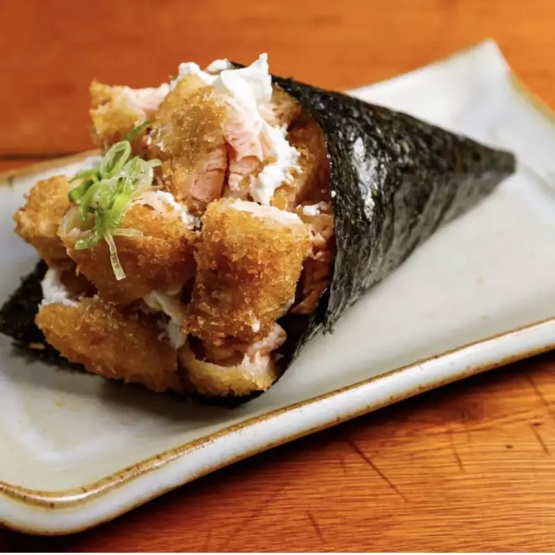 Temaki de salmão empanado