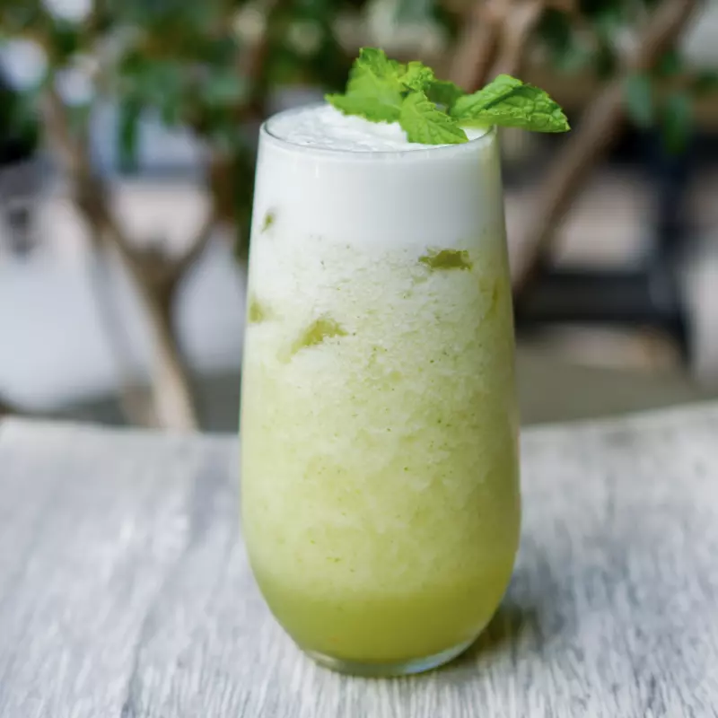 Piña y Hierba Buena