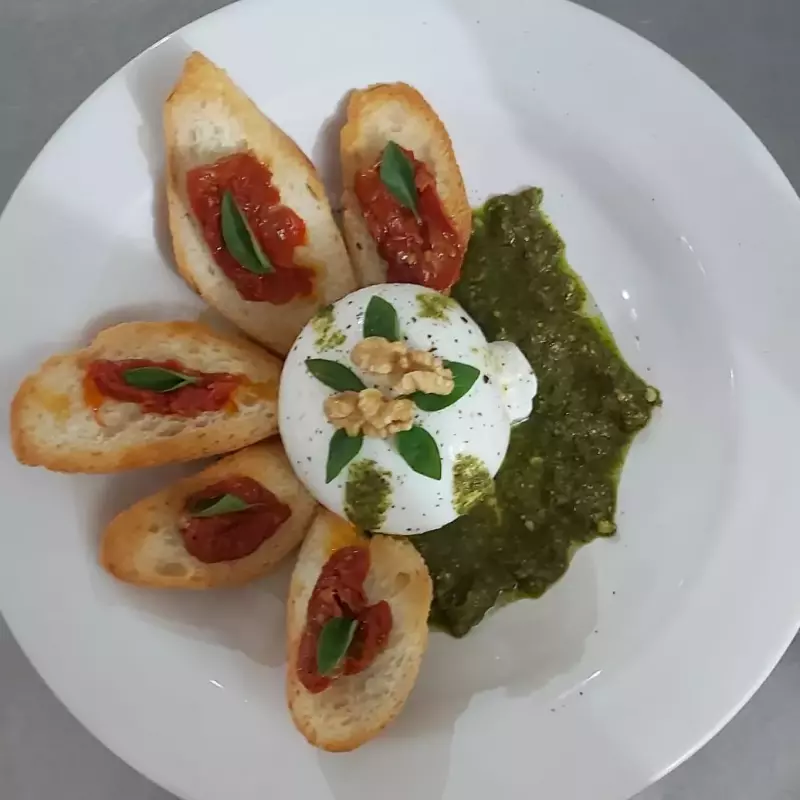 Burrata ao pesto
