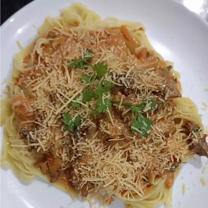 Macarrão com Tirinha de filé Mignon