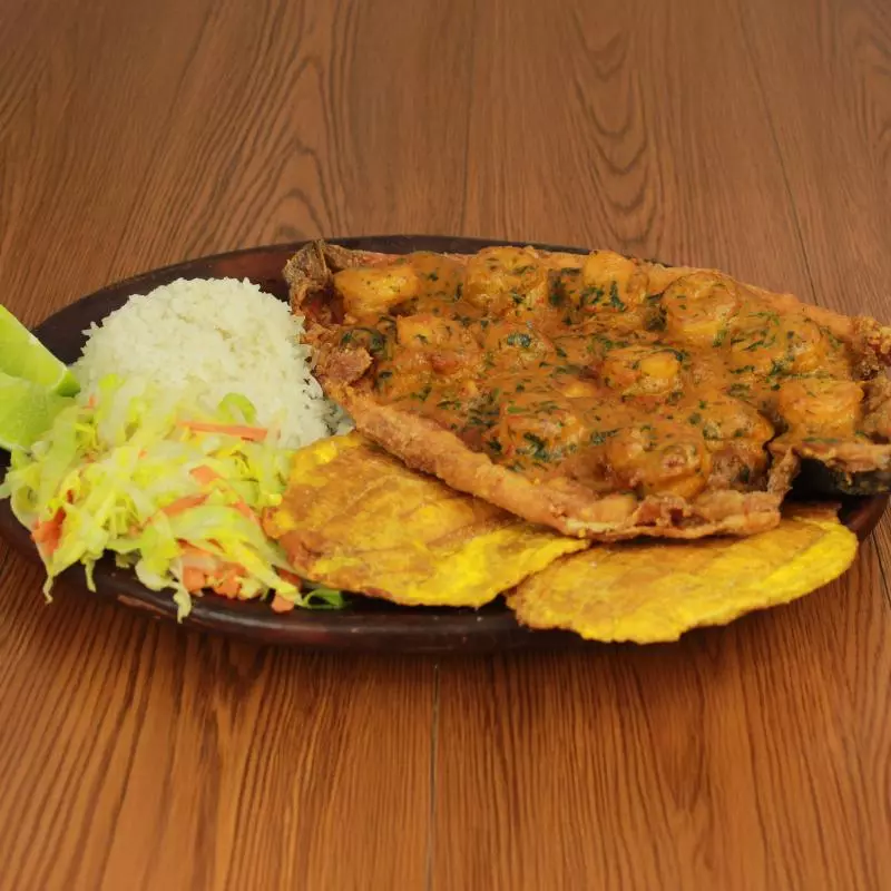 Trucha En Salsa De Camarones