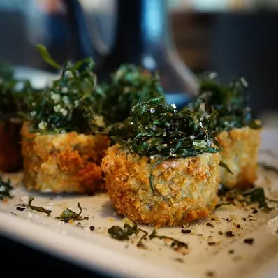 Hot com Crispy de Couve (5 peças)