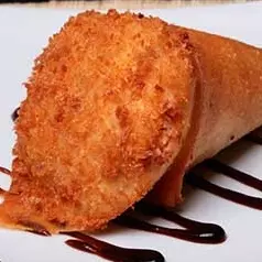 Temaki Salmão  Hot Massa harumaki