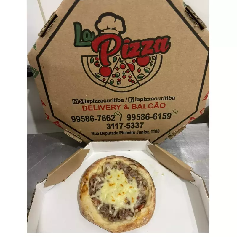 esfiha de carne e queijo