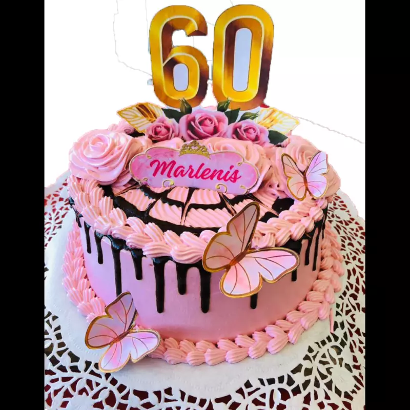 Cake de rosas y mariposas