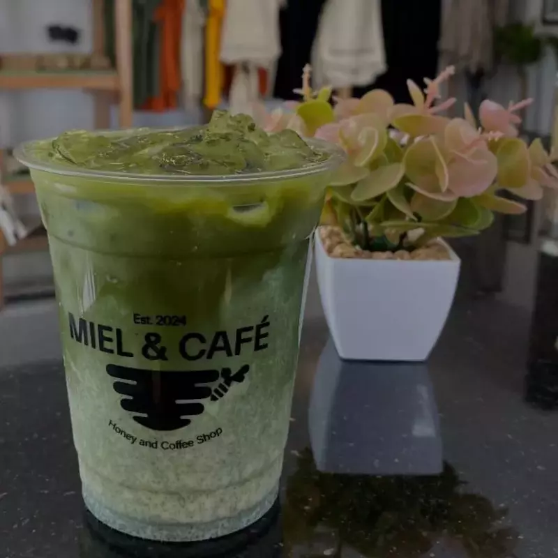 Matcha latte frío