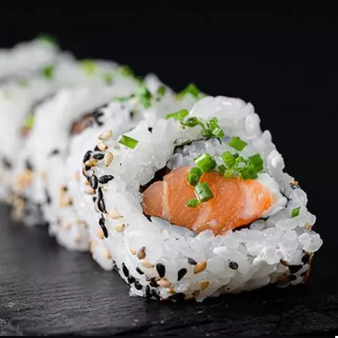 Uramaki Salmão