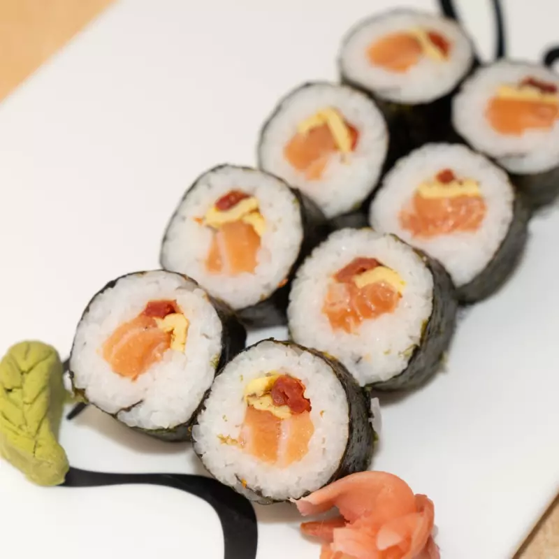 Tamago roll 8 piezas