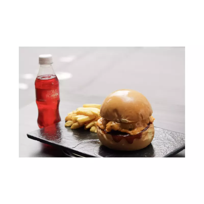 CHEESE BURGUER