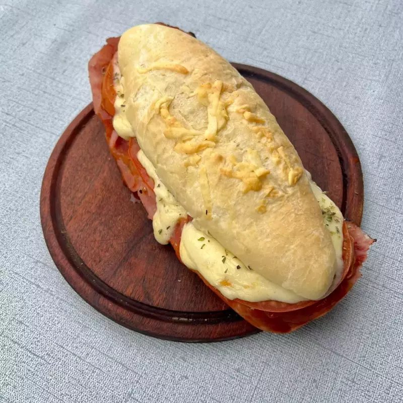 Sanguche mila pollo napo c/fritas