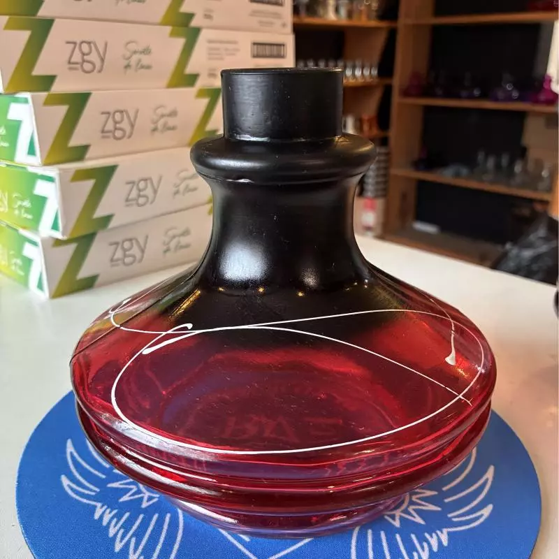 VASO ALADIN VERMELHO BICO PRETO