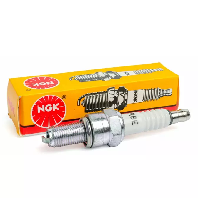 BUJIA NGK CR8E PULSAR180/GN125