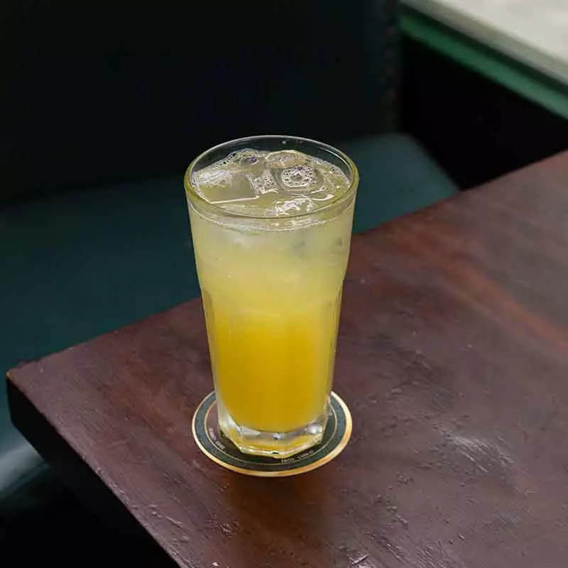 Jugo Natural de Piña