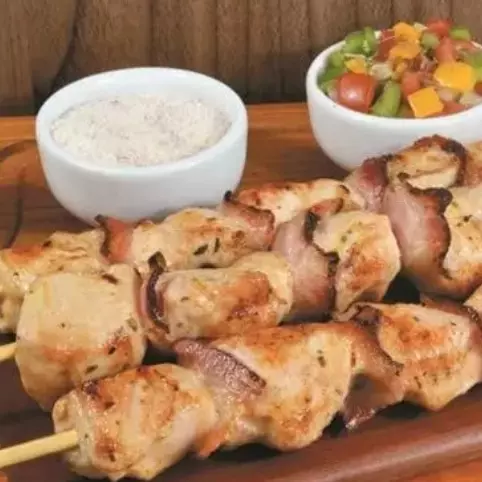 Espetinho de Filé Sobrecoxa