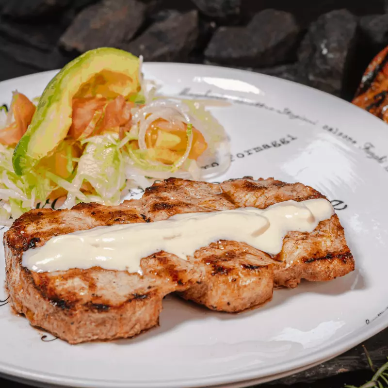 LOMO DE CERDO A LA BRASA