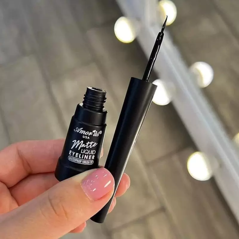 MATTE LIQUID EYELINER CO-EMD-5