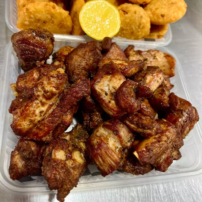 Cerdo Frito 1000 gramos + limon