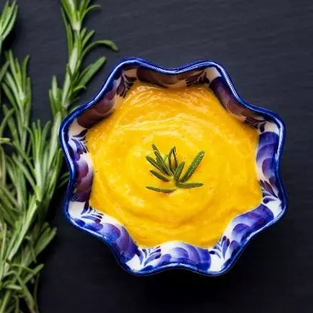 Crema de Camote con Romero