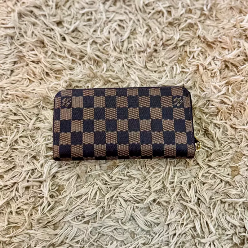 BILLETERA LV CLASSIC BROWN