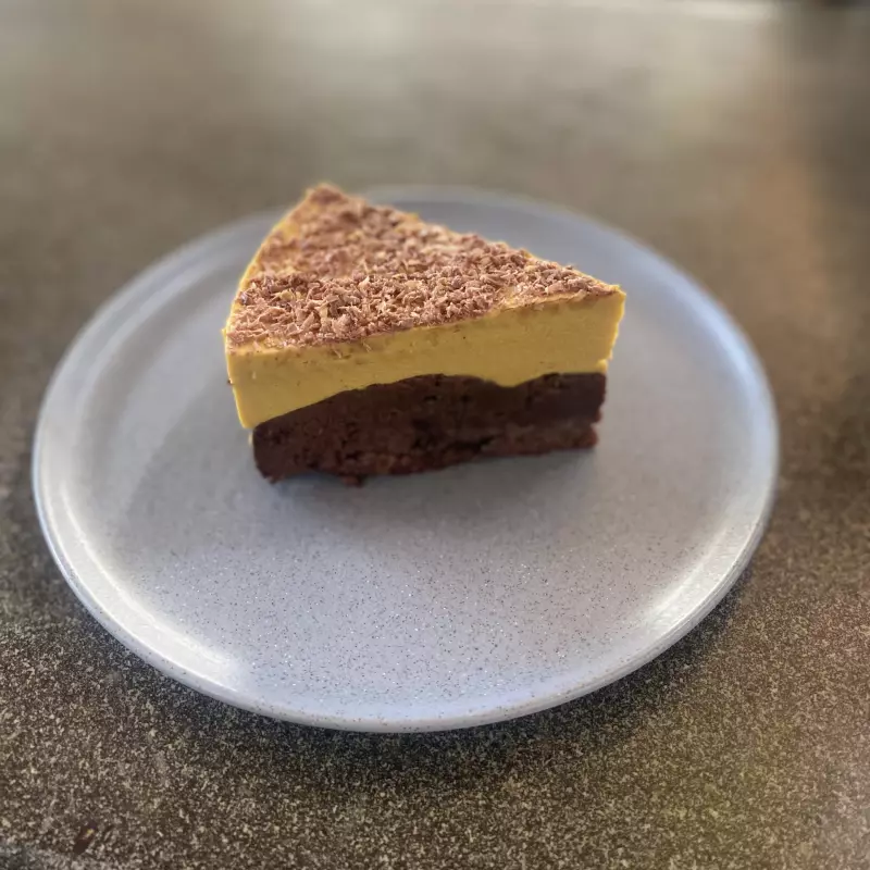 Mousse de Lucuma y brownie