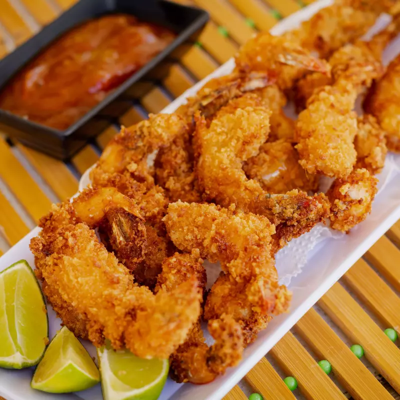 Camarão à milanesa