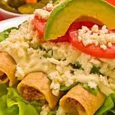 TACOS DORADOS DE POLLO