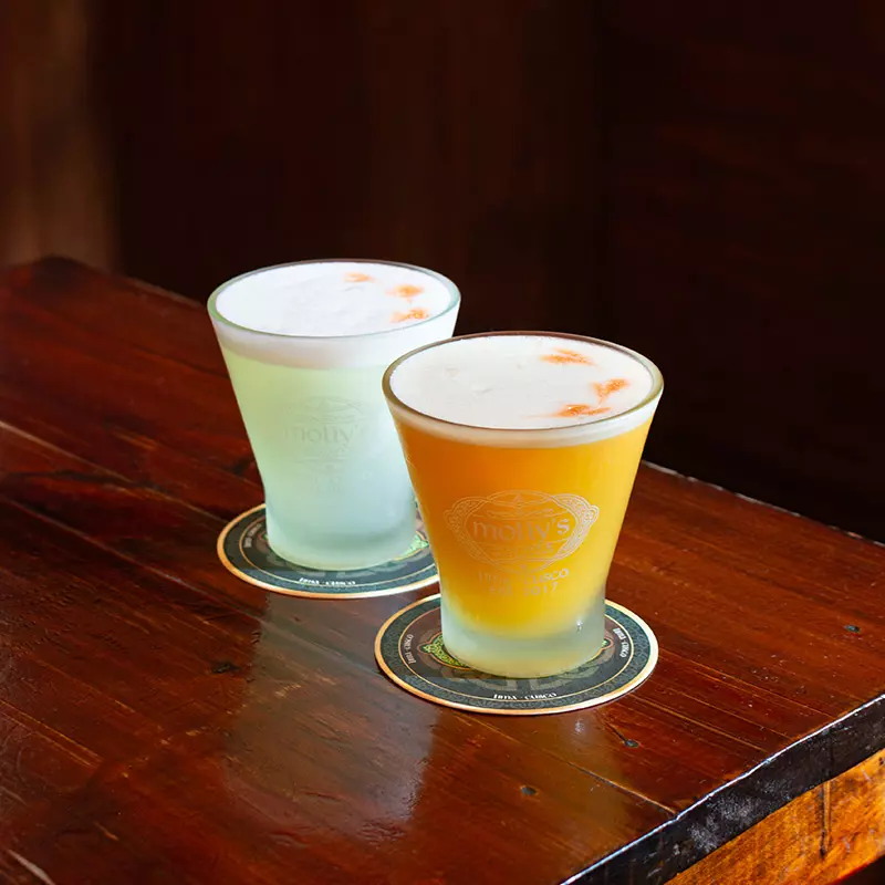 Pisco Sour Clasico & Maracuya.