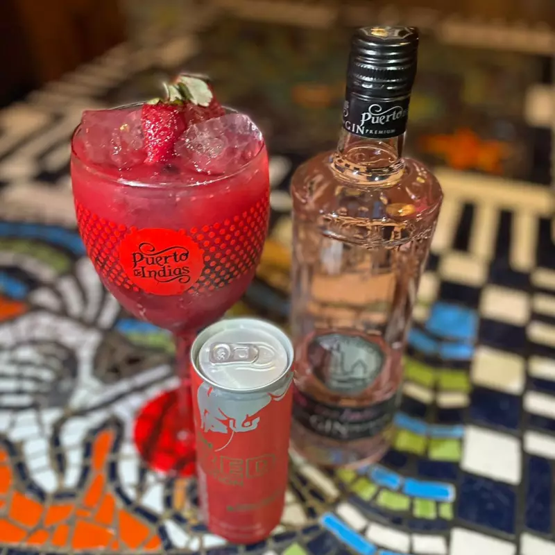 TROPICAL GIN / BERRIES