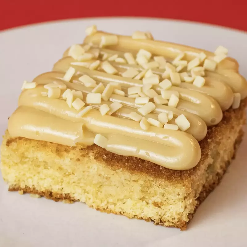 Bolo brigadeiro branco