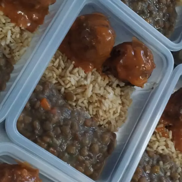 Lentilha e almôndegas