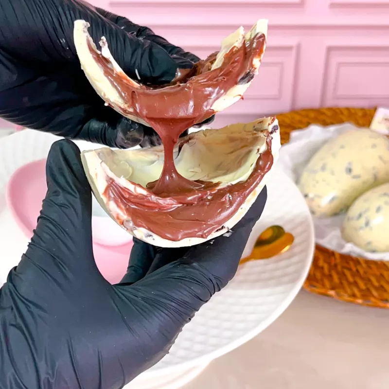 Ovo tradicional recheado (Nutella)