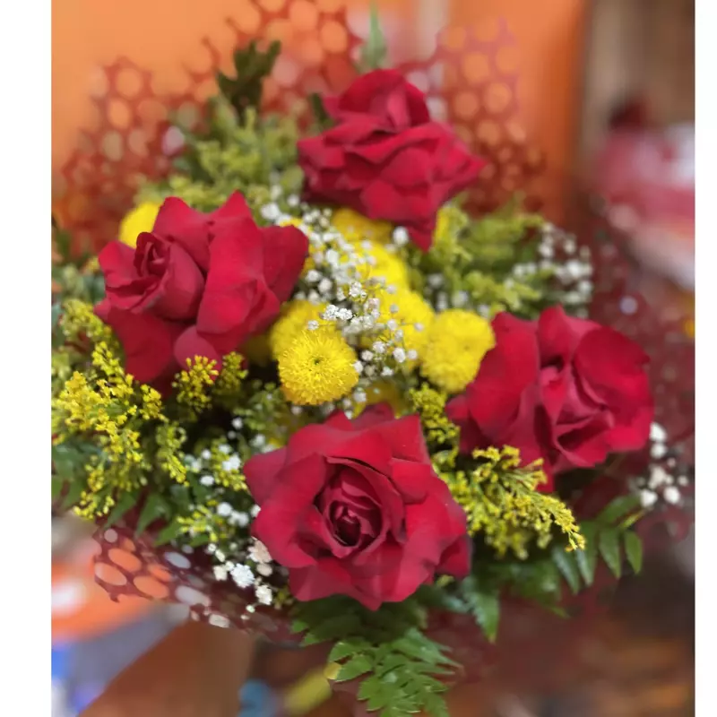 Buquê Clássico 4  Rosas