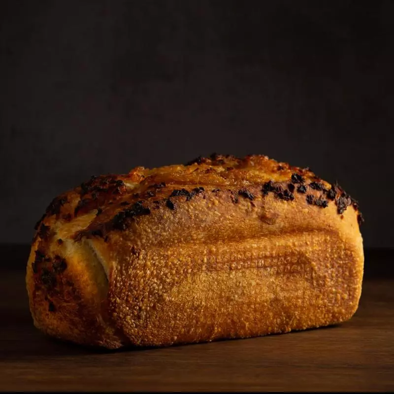 PAN CON CEBOLLA CARAMELIZADA