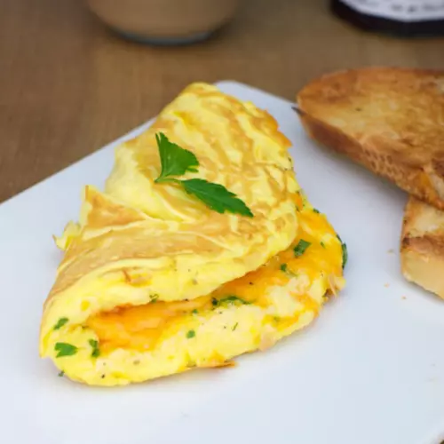 Omelete com  queijo