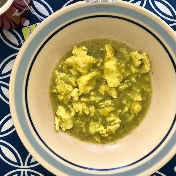 HUEVO EN SALSA VERDE