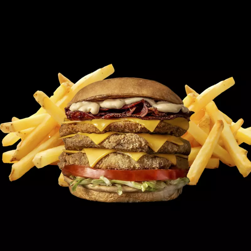 MilaBurger Atómica + Papas Fritas