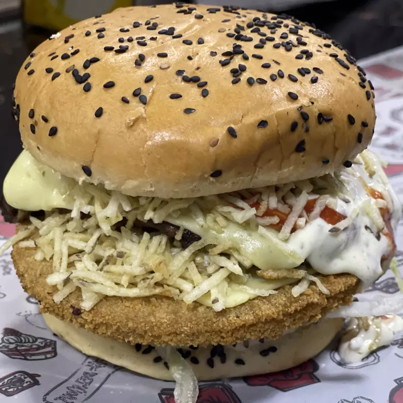 Hamburguesa pechuga o pollo apanado