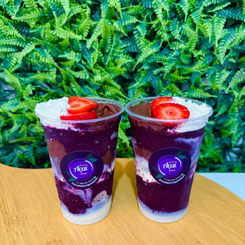 Combo (2 Açaís morango com avelã)